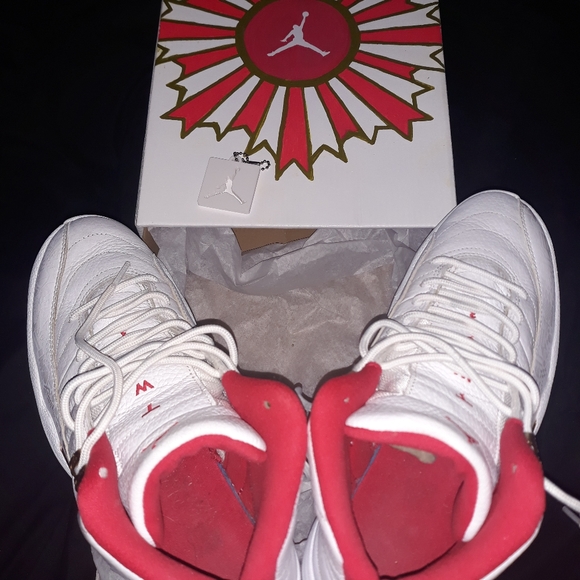 Jordan Retro 12 fiba sz 9.5 like new - Picture 7 of 11